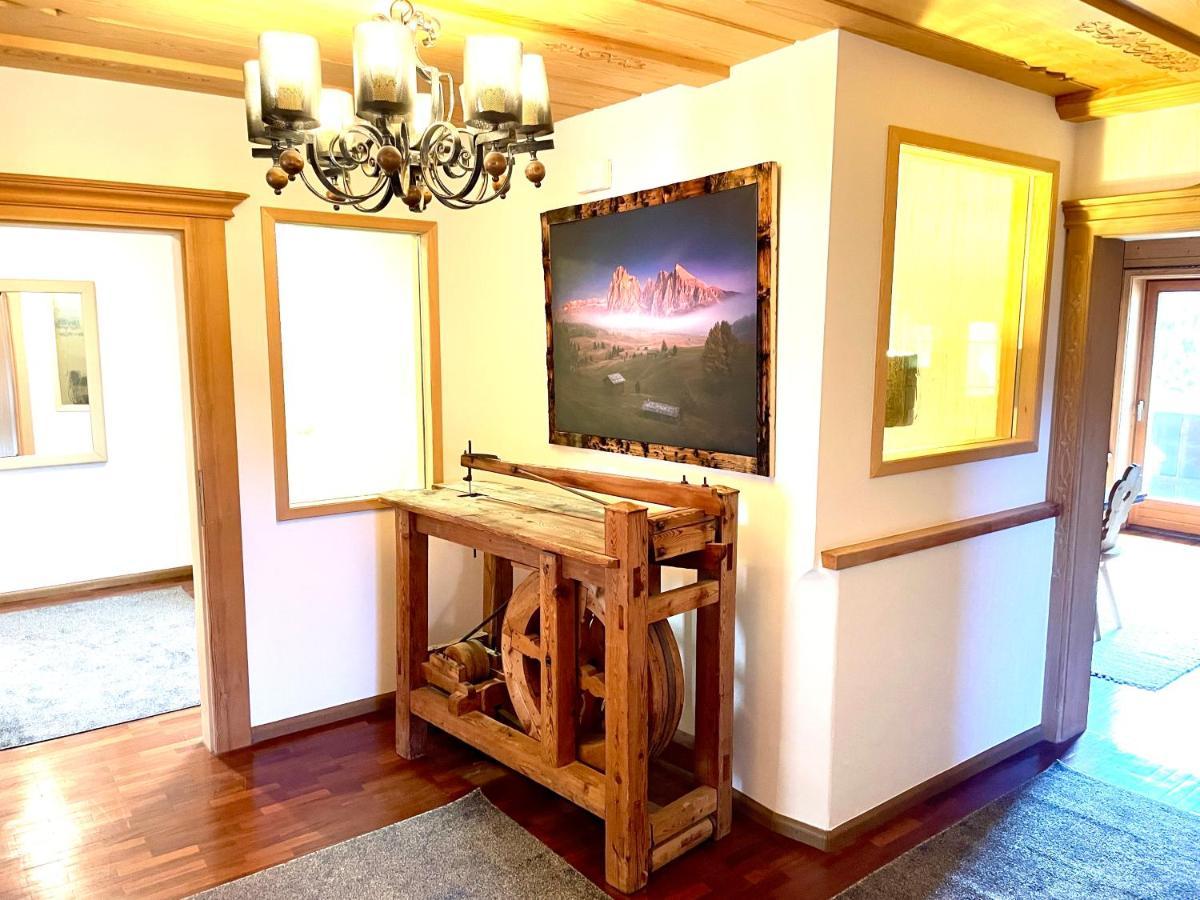 Chalet Bernardi Apartments Urtijëi Buitenkant foto